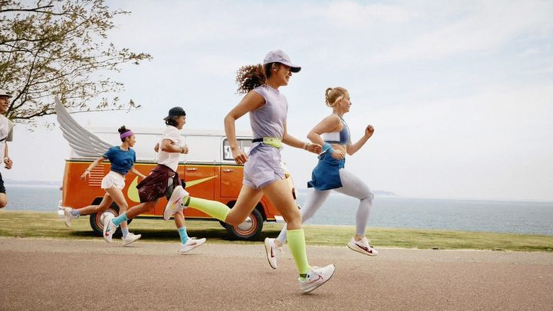 Custom Running Apparel MOQ & Lead Time in China: Buyer Guide