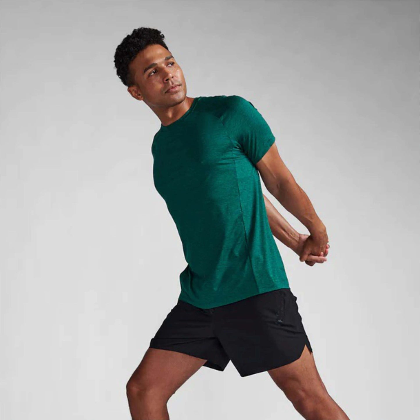 Diguan Running Shirt OEM Custom Tight Breathable Running Top Moisture Wicking Compression Short Sleeve High Stretch Lightweight Fabric Unisex Apparel Customization